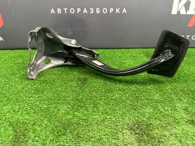 Педаль тормоза АКПП Hyundai i30 2012 SW