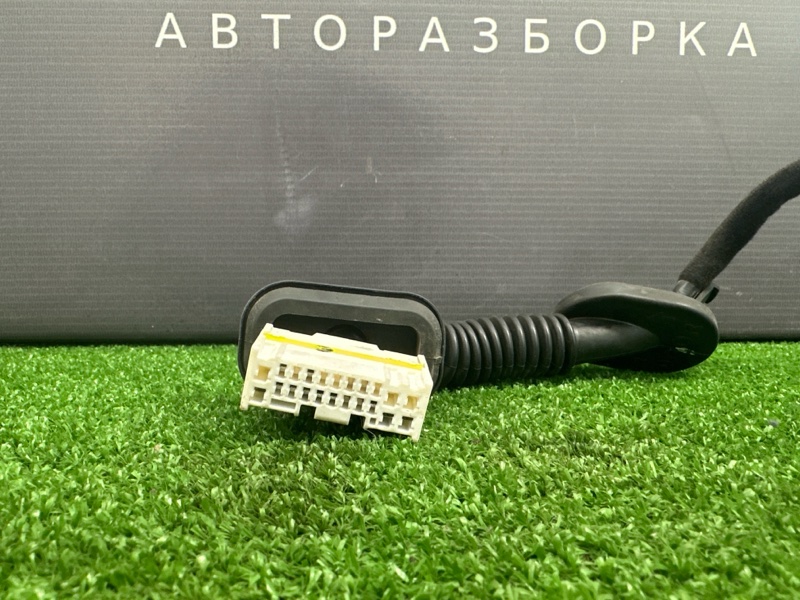 Проводка двери Hyundai i30 2012 SW