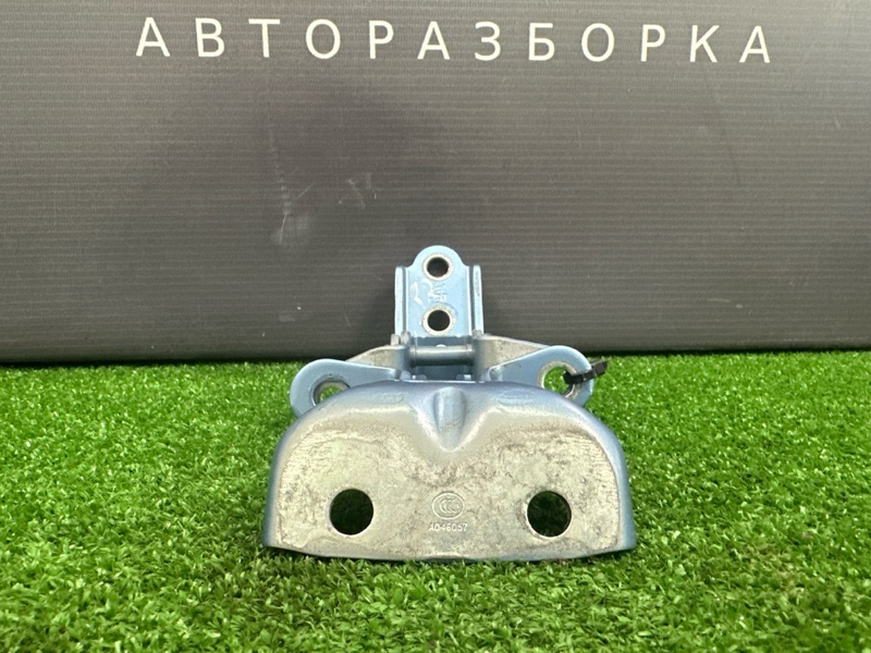Петли двери Hyundai i30 2012 SW