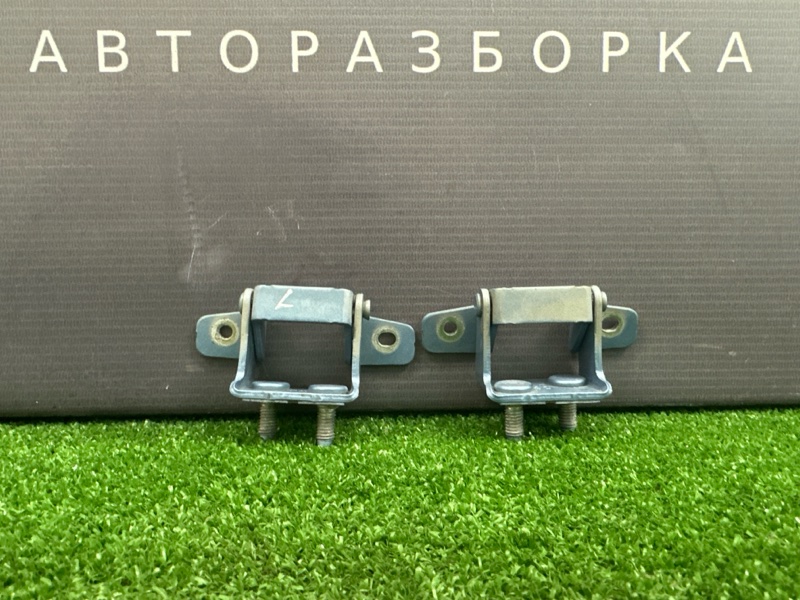 Петли крышки багажника Hyundai i30 2012 SW