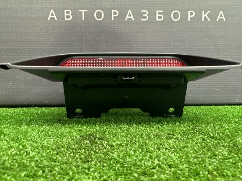 Стоп-сигнал дополнительный Renault Logan 2014