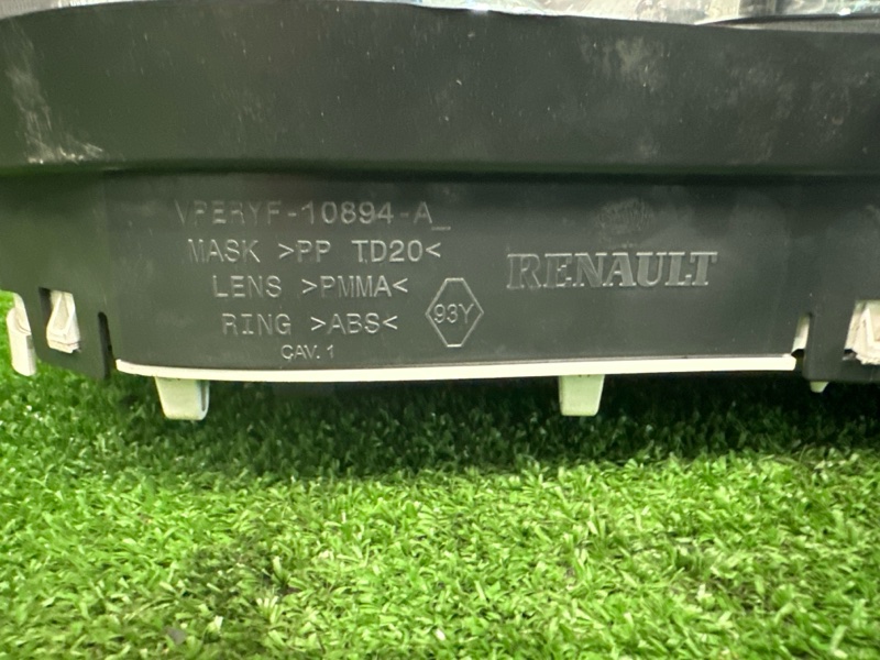Щиток приборов(комбинация приборов) Renault Logan 2014