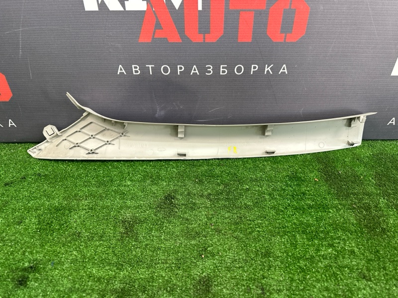 Обшивка стойки Renault Logan 2014