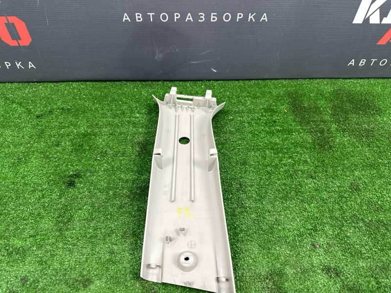 Обшивка стойки Renault Logan 2014