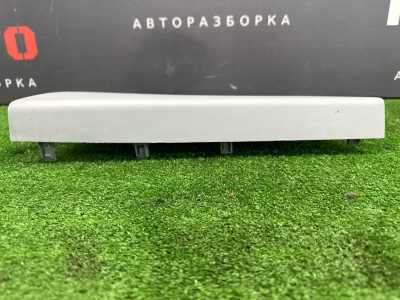 Накладка торпедо верхняя Renault Logan 2014