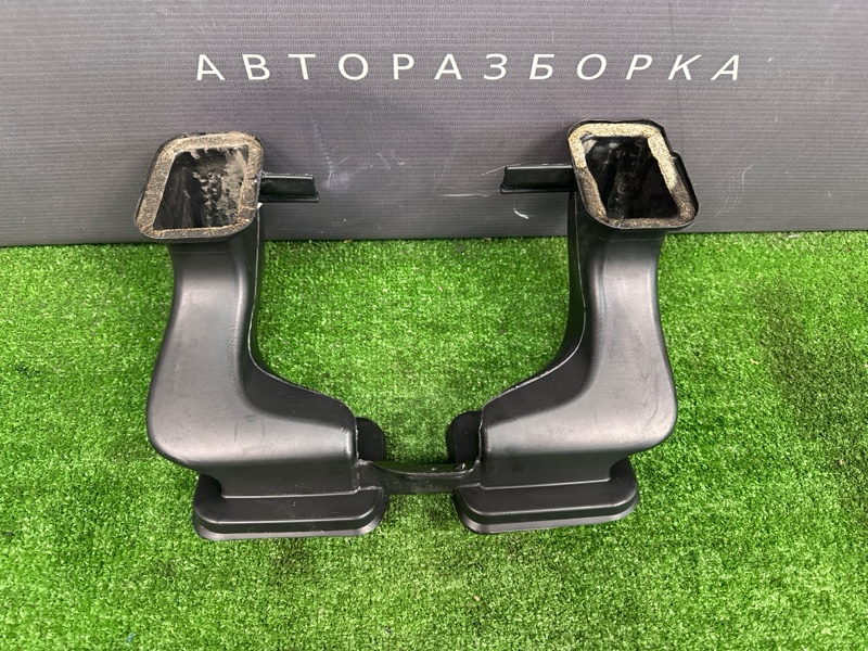 Воздуховод салона Renault Logan 2014