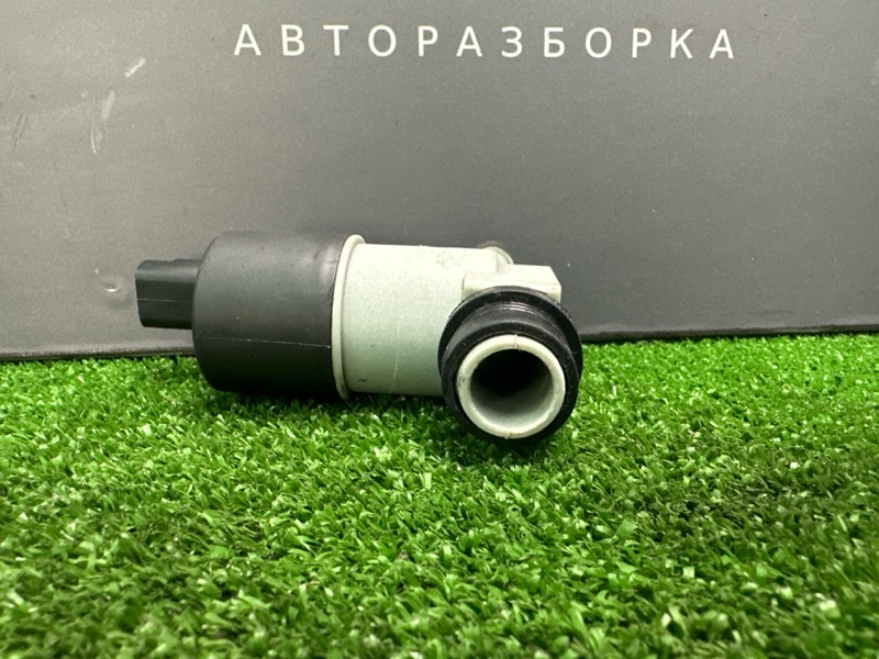 Насос омывателя стекла Renault Logan 2014