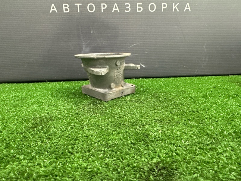 Фланец дроссельной заслонки Renault Logan 2014