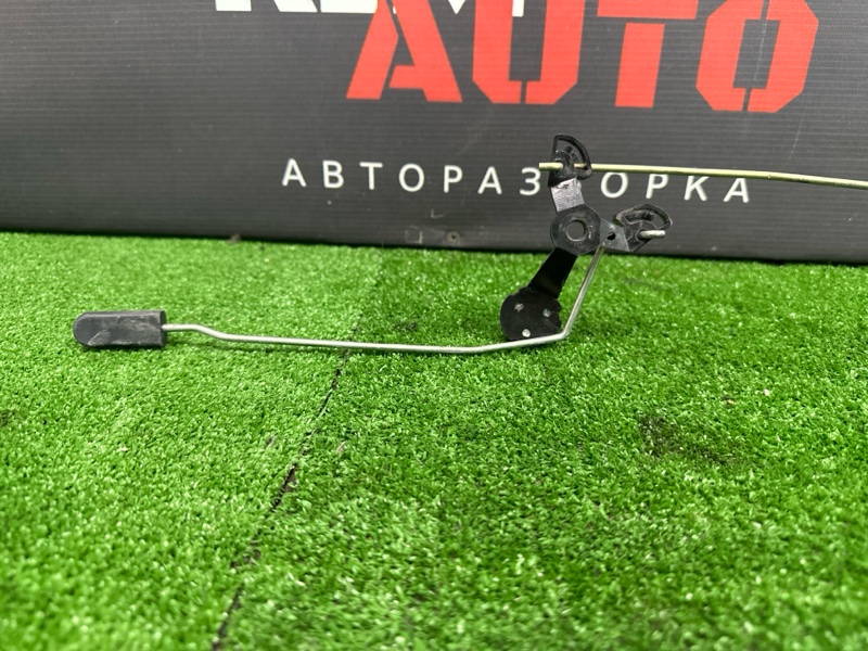 Замок двери Renault Logan 2014