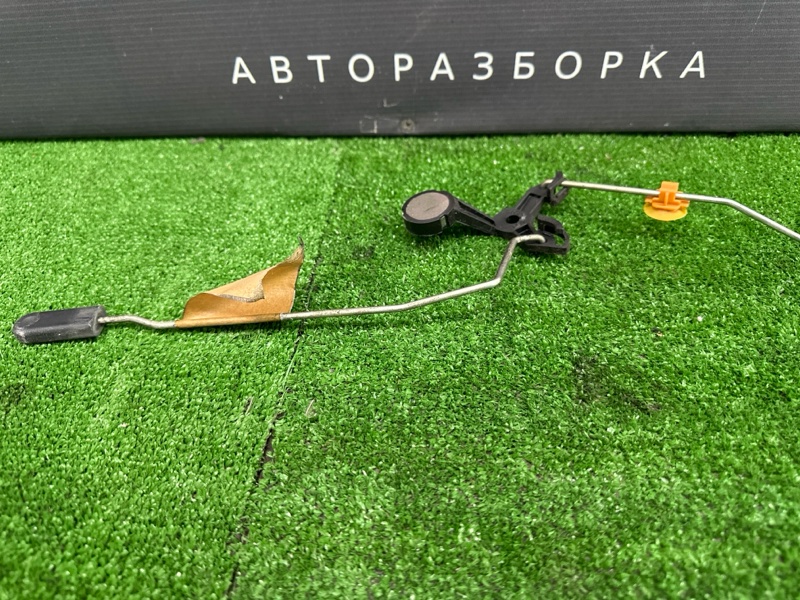 Замок двери Renault Logan 2014