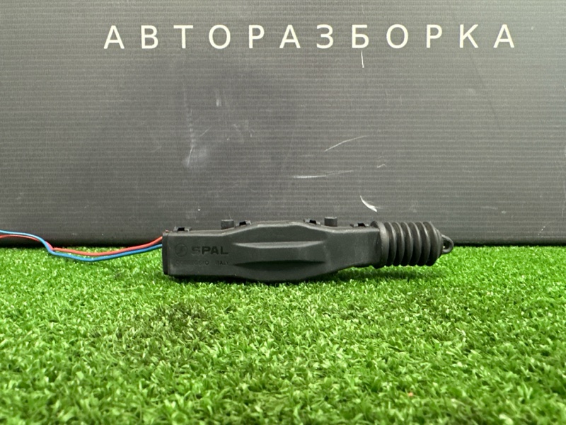 Активатор замка двери Renault Logan 2014