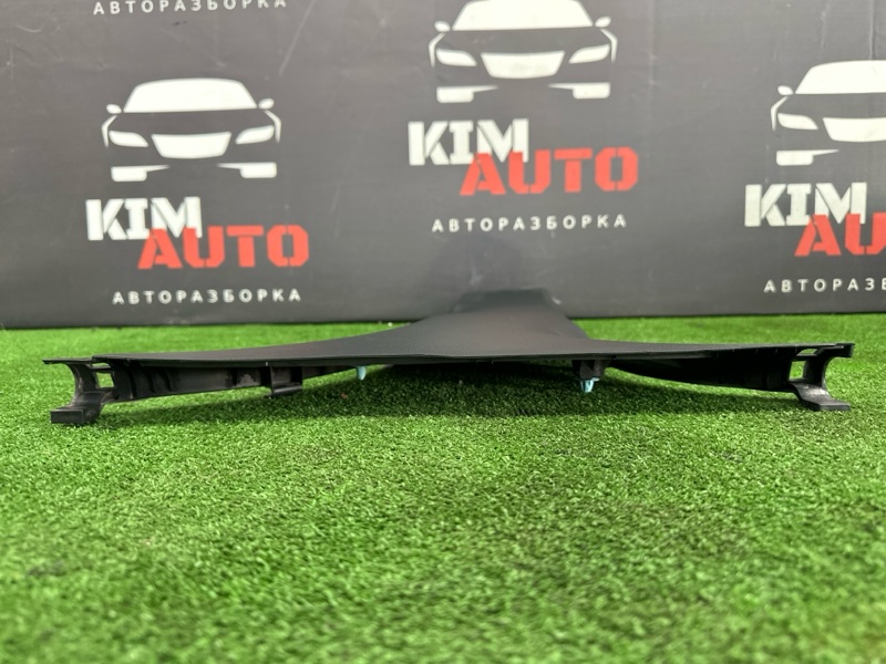 Обшивка стойки нижняя Kia Rio 3 2017 QB