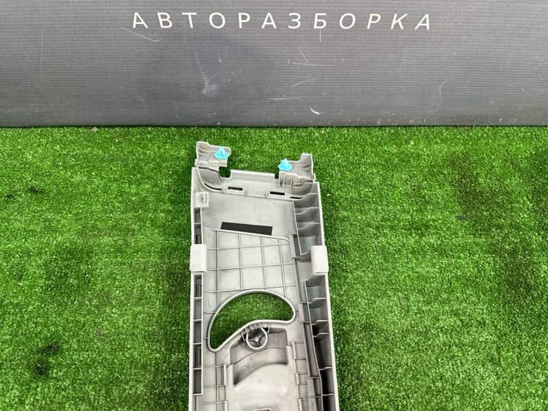 Накладка центральной стойки верхняя Kia Rio 3 2017 QB