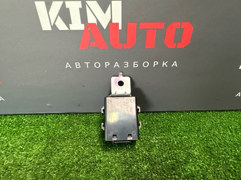 Блок иммобилайзера Kia Rio 3 2017 QB
