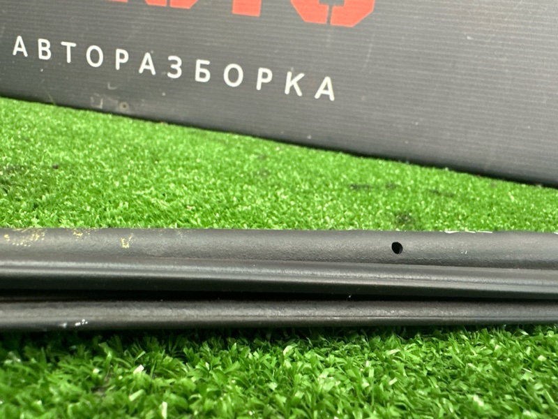 Уплотнитель жабо Kia Rio 3 2017 QB