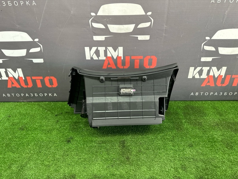 Бардачок Kia Ceed 1 HB 2011 ED