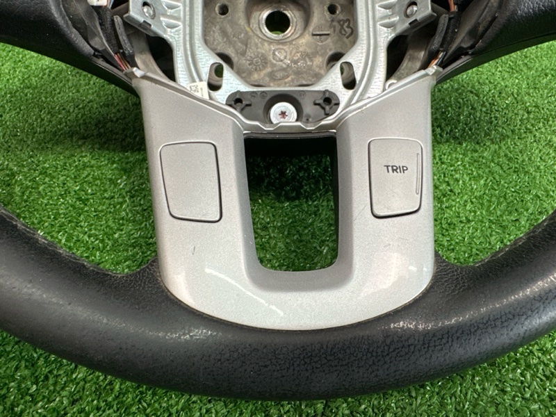 Руль кожаный с кнопками Kia Ceed 1 HB 2011 ED