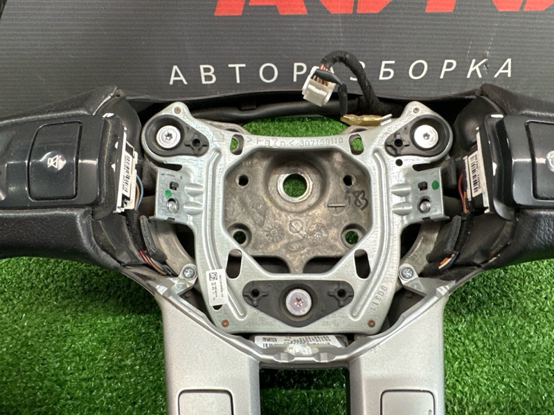 Руль кожаный с кнопками Kia Ceed 1 HB 2011 ED