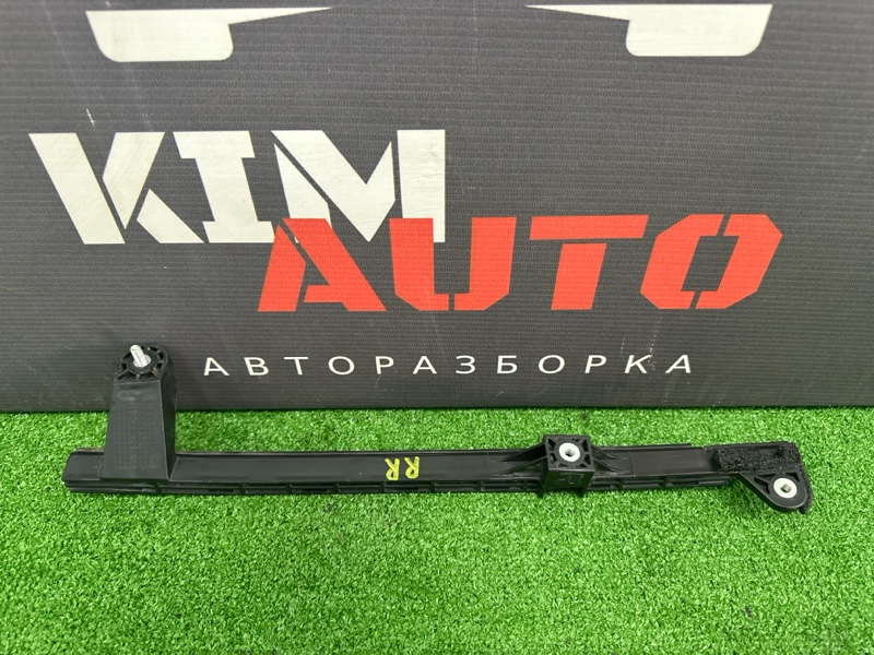 Направляющая стекла двери Kia Ceed 1 HB 2011 ED