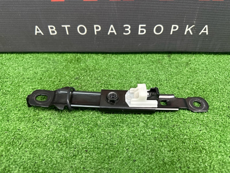 Механизм регулировки ремня безопасности Kia Ceed 1 HB 2011 ED