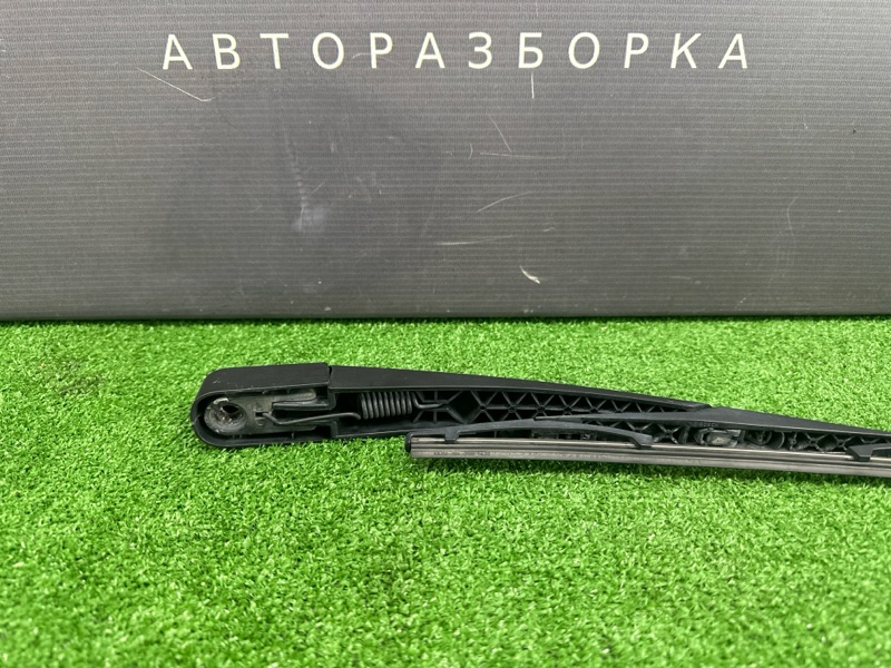 Поводок стеклоочистителя Kia Ceed 1 HB 2011 ED