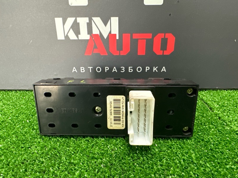 Блок кнопок стеклоподъемника Kia Ceed 1 HB 2011 ED