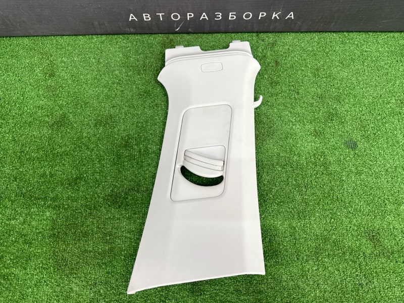Накладка центральной стойки верхняя Skoda Rapid 2016