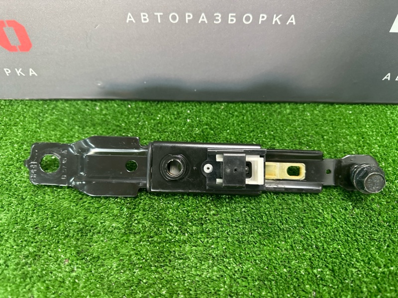 Механизм регулировки ремня безопасности Hyundai Solaris 1 2011 HB