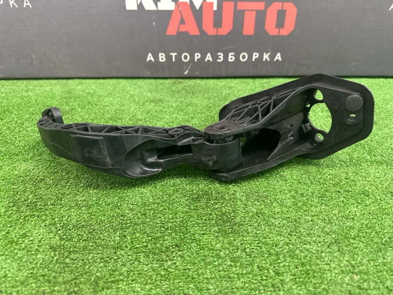 Педаль сцепления Skoda Rapid 2016