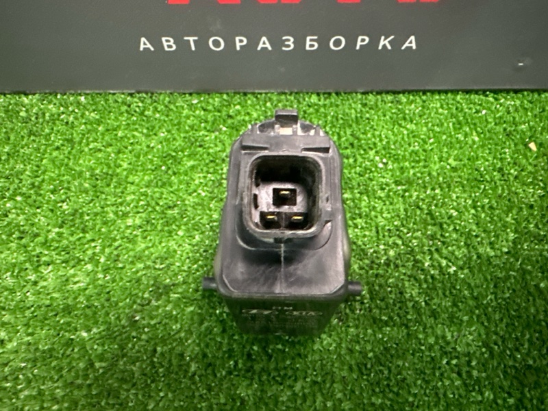 Насос омывателя стекла Hyundai Solaris 1 2011 HB