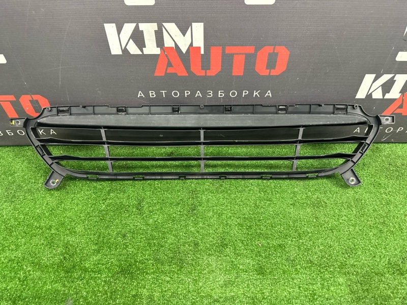 Решетка бампера нижняя Hyundai Solaris 1 2011 HB