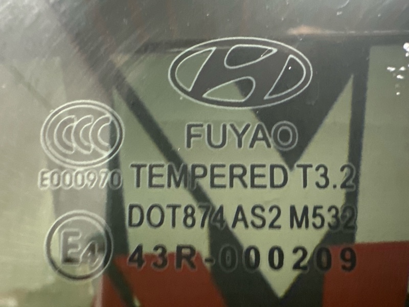 Стекло кузовное Hyundai Solaris 1 2011 HB