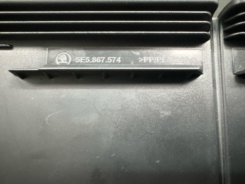 Крепление груза Skoda Rapid 2016