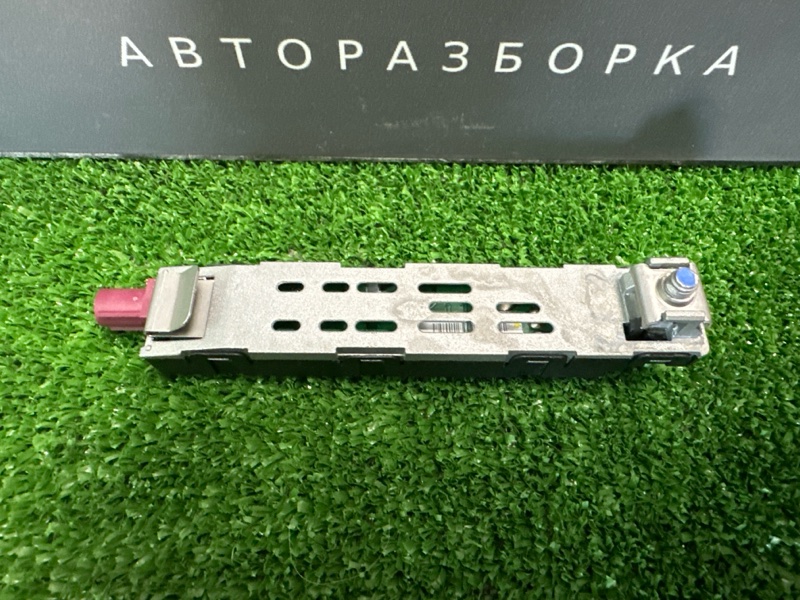 Усилитель антенны Skoda Rapid 2016
