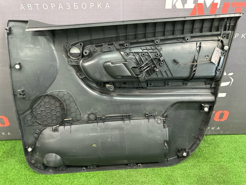 Обшивка двери Skoda Fabia 2 2011 HB