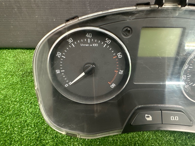 Панель приборов Skoda Fabia 2 2011 HB