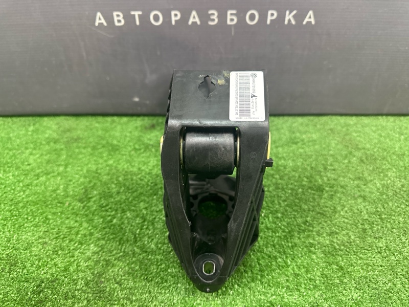 Педаль сцепления Skoda Fabia 2 2011 HB