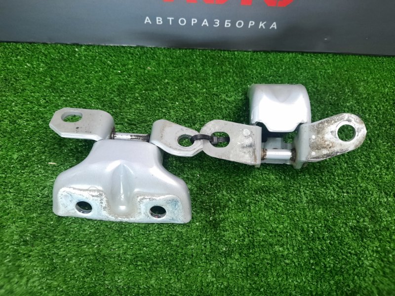 Петли двери Kia Ceed 1 HB 2011 ED
