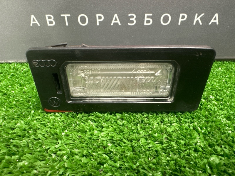 Плафон подсветки номера Skoda Fabia 2 2011 HB