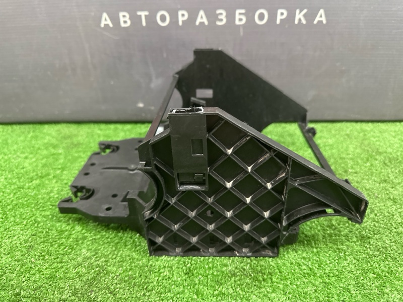 Кронштейн блока предохранителей Skoda Fabia 2 2011 HB