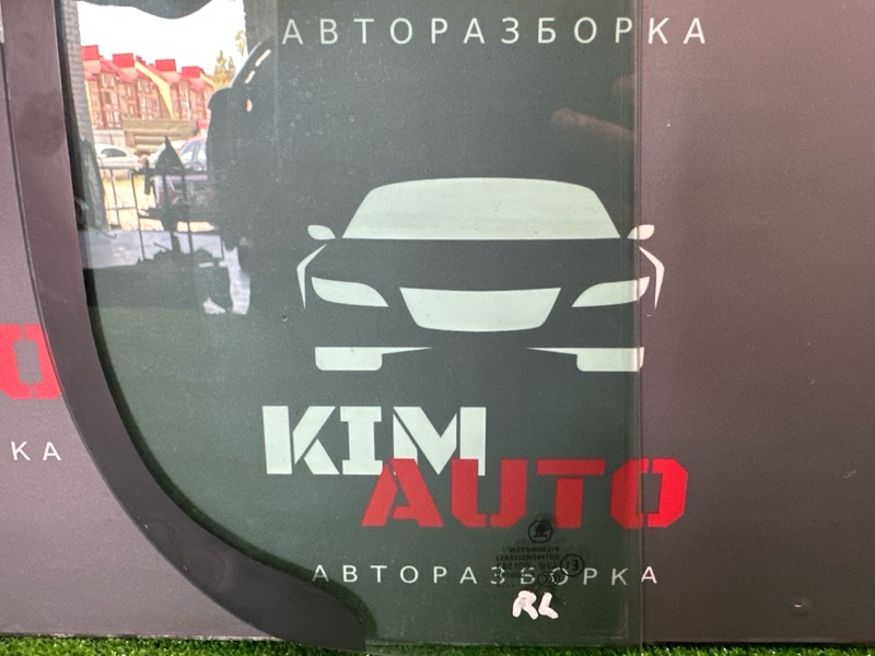 Стекло двери глухое Skoda Fabia 2 2011 HB