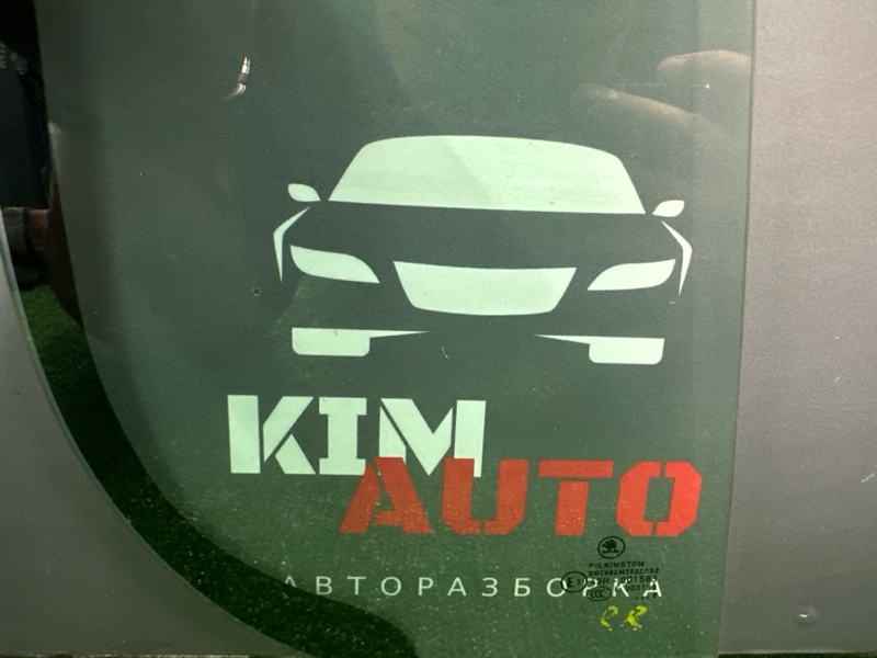 Стекло заднее глухое Skoda Fabia 2 2011 HB