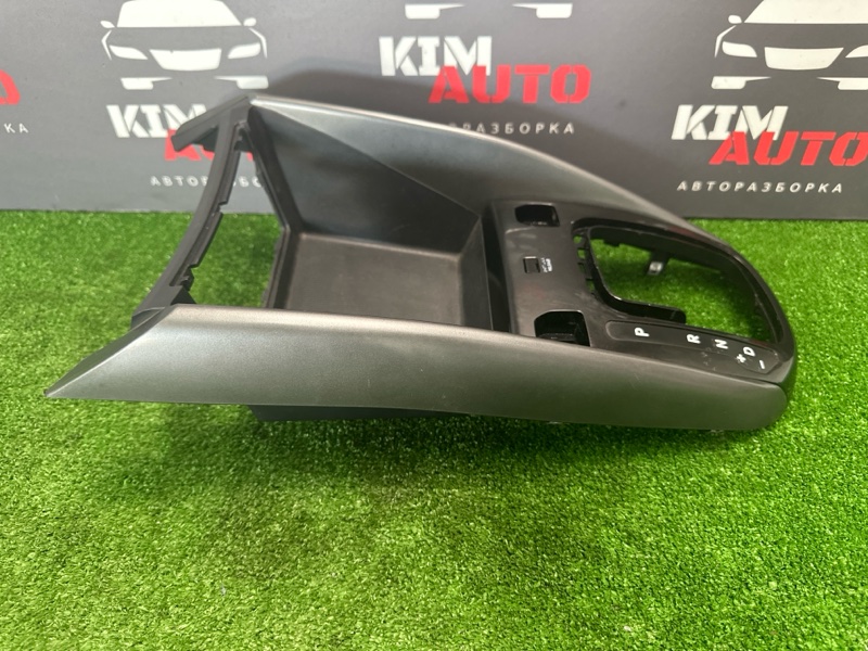 Накладка консоли АКПП Kia Cerato 2 2011 TD