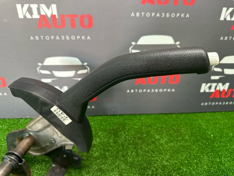 Рычаг стояночного тормоза (ручник) Kia Cerato 2 2011 TD