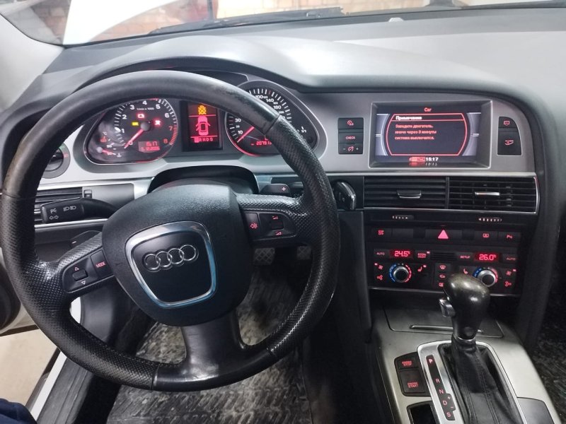Накладка центральной стойки нижняя Audi A6 quattro 2007 C6