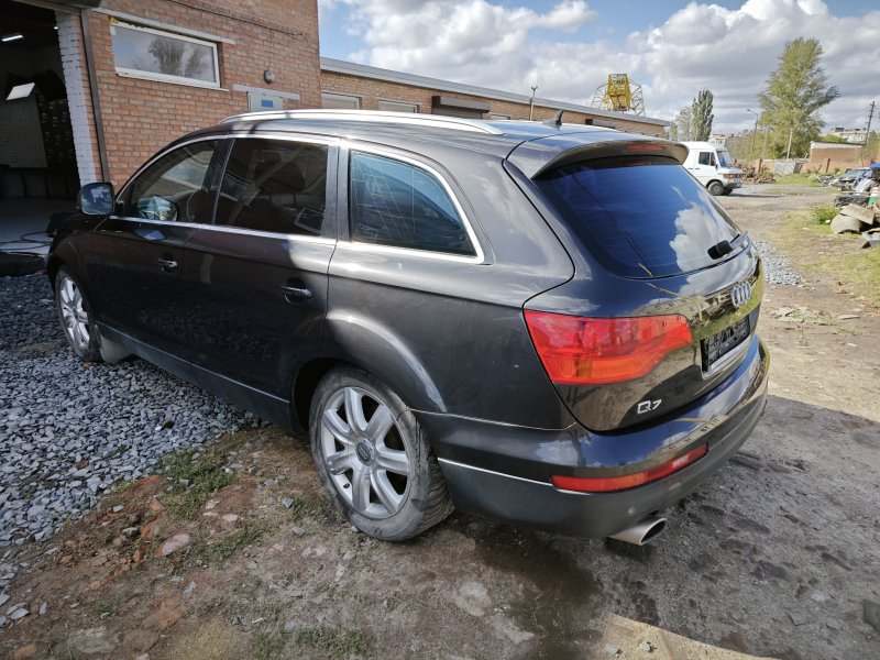 Патрубок воздушного фильтра Audi Q7 2007 4L