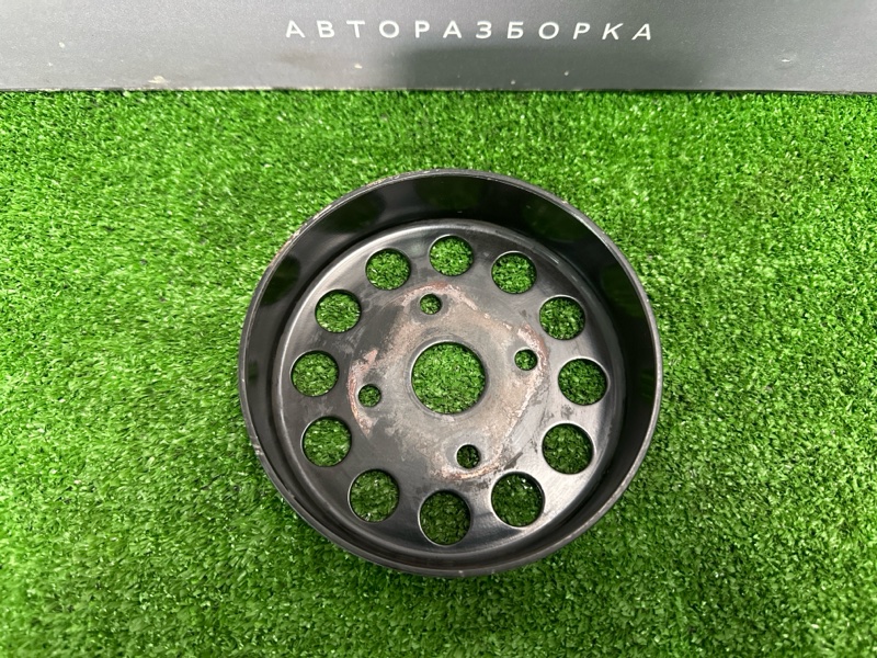Шкив помпы Kia Cerato 2 2011 TD