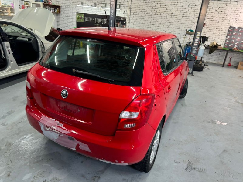 Подставка под ногу Skoda Fabia 2 2011 HB