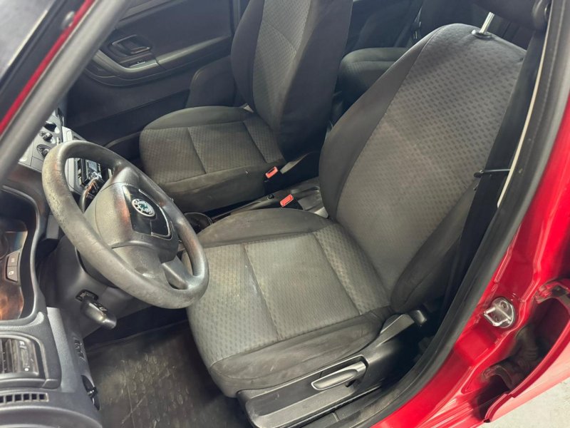 Стекло заднее правое Skoda Fabia 2 2011 HB