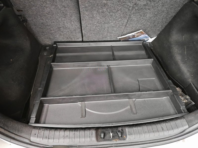 Стекло глухое заднее Kia Ceed 1 HB 2012 ED